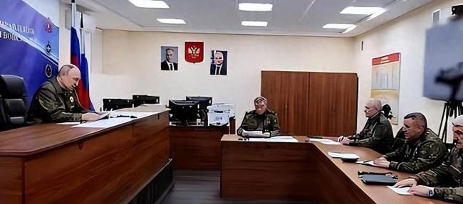 泽连斯基承认红军城局势艰困说明啥 战局或将迎来大结局