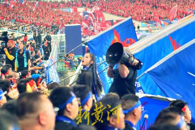 62329人观战！苏超决赛刷新纪录 巅峰对决引爆激情