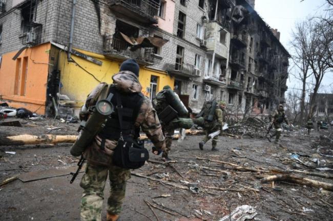 评论员:俄强攻红军城意在拉平战线 生死棋眼的较量