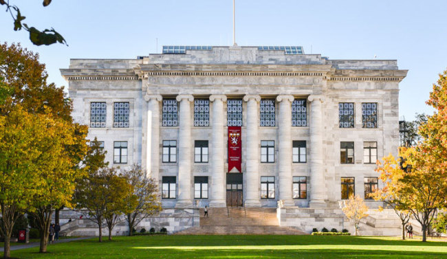 美國哈佛大學醫學院發生爆炸 警方公布嫌疑人圖像