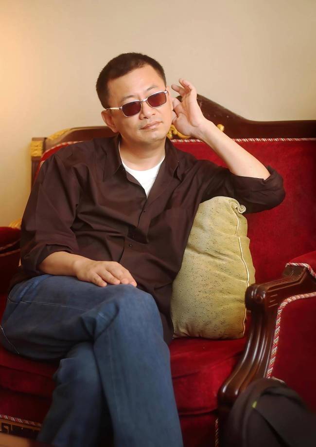 向太吐槽王家卫烧钱 投资老板多亏本