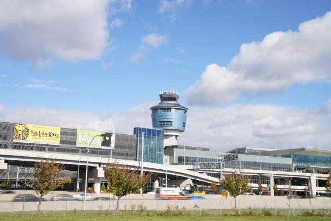 美政府停摆对美国航空业影响几何 航班延误加剧