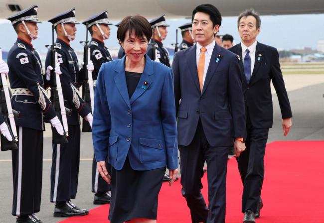 日媒对比高市早苗与石破茂的外交表现!