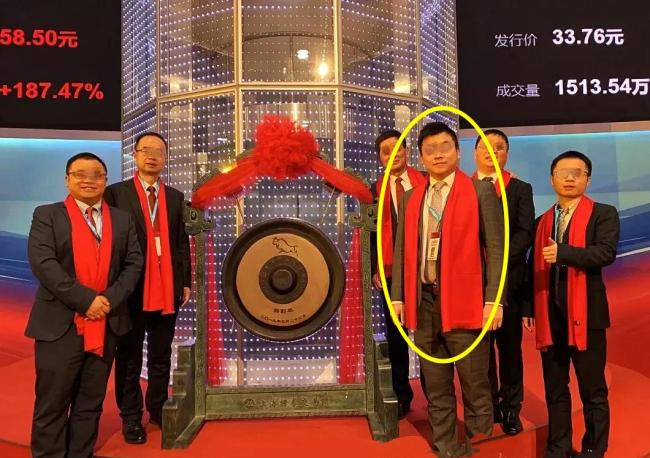 上海男子带小三产检后续 实名举报再添新丑闻