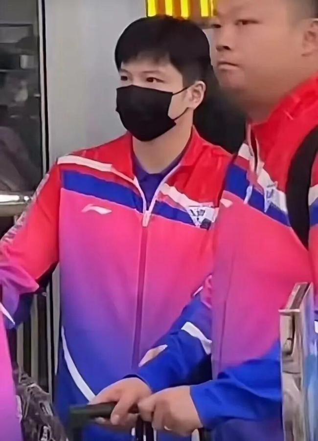 樊振东抵澳门备战全运会:担任上海队核心