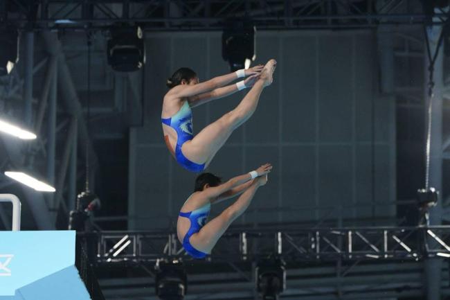 李蕊汐/卢为双东谈主10米跳台晋级决赛 初赛通晓亮眼