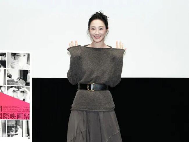 演员『白百何』发长文回应,此前因发文“还能这么操作”引热议 剧组做法引发争议