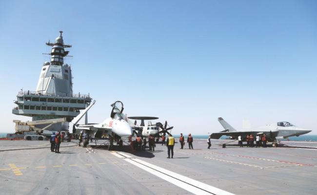 专家:福建舰让国外决策者冷静 打破旧思维