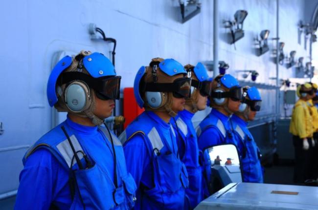 专家:福建舰携3大绝活震撼入列 最强海军启航