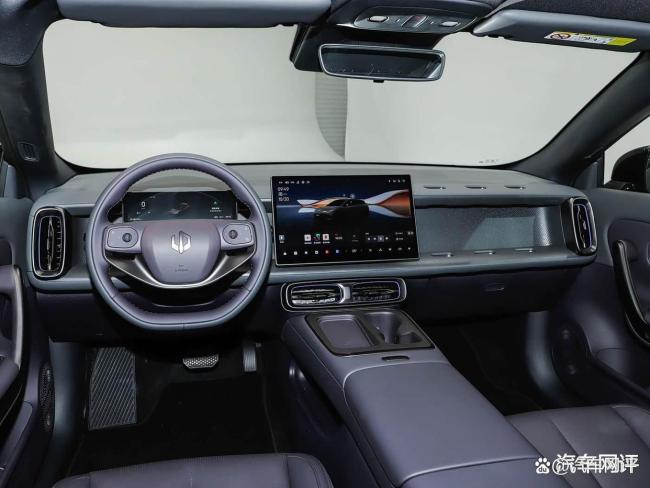 零跑Lafa5开启预售 未售先火引爆期待