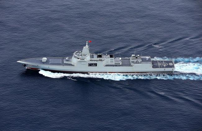 为何常规动力航母可以使用电磁弹射 中国方案的创新突破