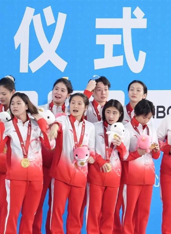 何威仪点评爱徒谢思埸全红婵 师徒情深共创辉煌