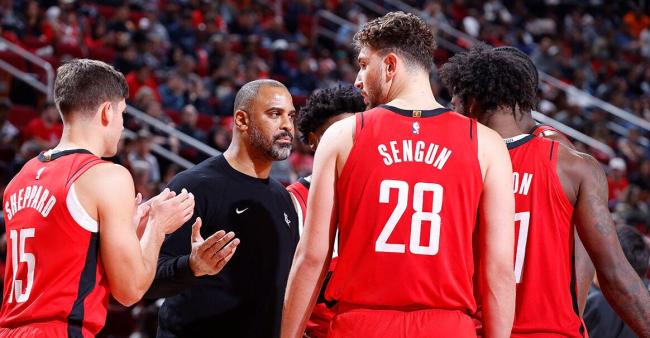 火箭主帅:我们没有顶住身体对抗