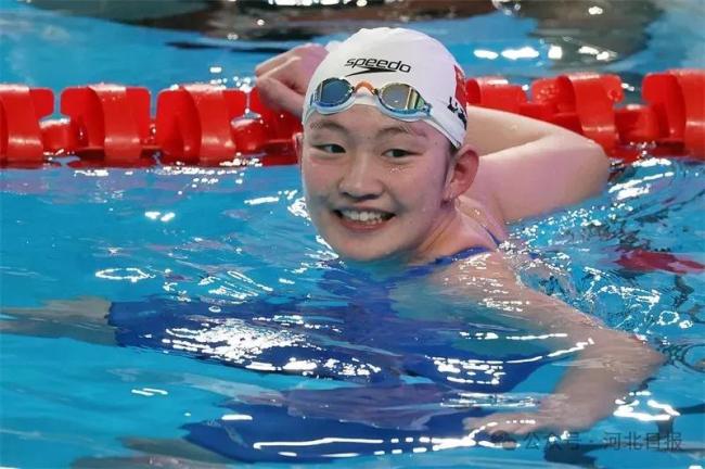 李冰洁夺全运会女子400自金牌 河北首金诞生