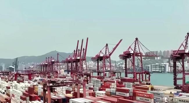 特朗普拟向民众发关税红利谁来买单 民众钱包变瘪真相