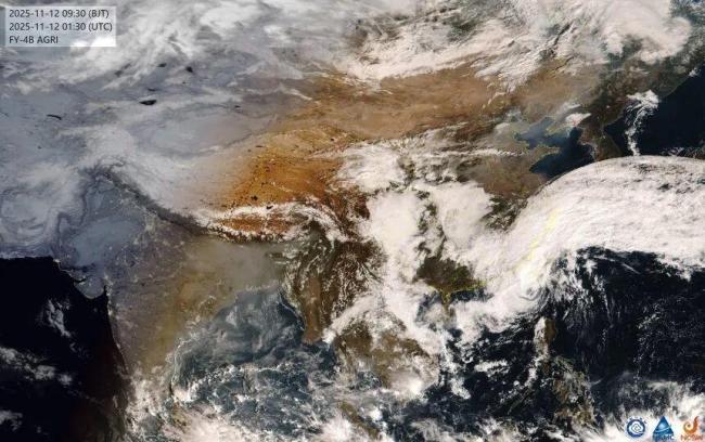 超8万人撤离!台风“凤凰”或今晚登陆 风雨影响核心时段来临