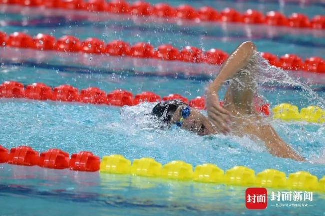 张展硕夺冠潘展乐摘铜 孙杨无成绩 新星闪耀赛场