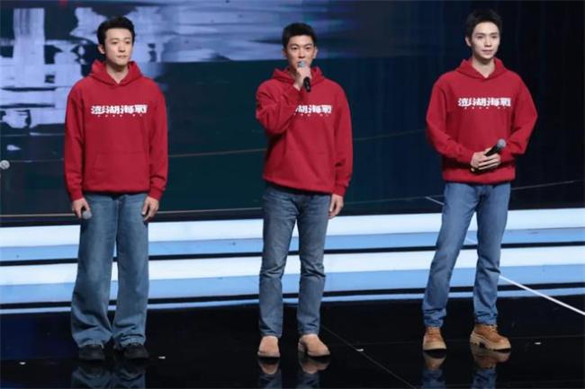 黄渤周冬雨携手金鸡,共启电影新篇章