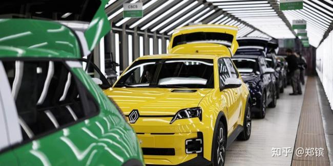 中国汽车进入“电车过半”时代 市场主导新时代