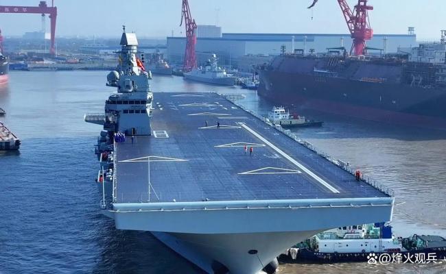 四川舰常务副航母 海试启航彰显海军转型