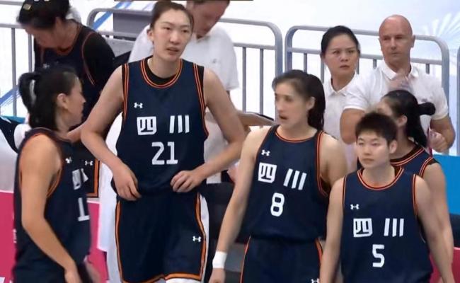 广东女篮力克四川夺得金牌 全运会精彩对决