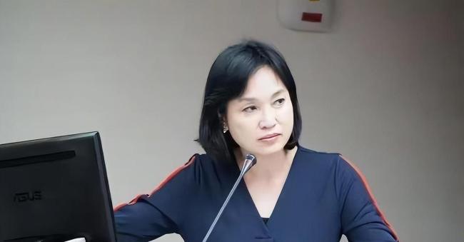 郑丽文和柯文哲黄国昌碰面 政坛新动态引发关注