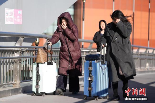 寒潮南下 湖北安徽等地迎初雪