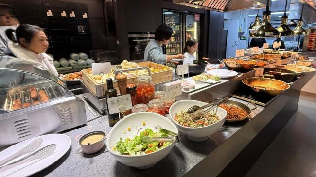18元在北京机关单位食堂吃自助 便捷实惠获青睐