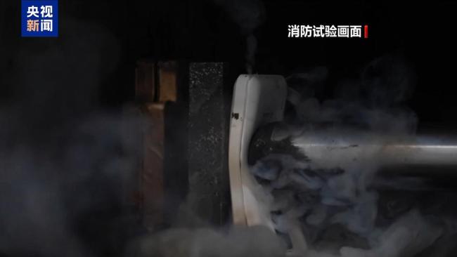 警惕!充电宝变“随身炸弹” 这些事千万别做