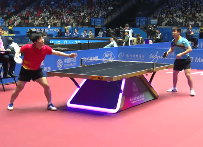 樊振东3比2胜于何一 惊险逆转锁定胜利