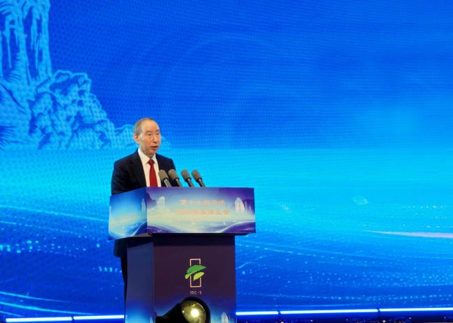 龍宇翔出席第十七屆海峽兩岸茶業(yè)博覽會開館式