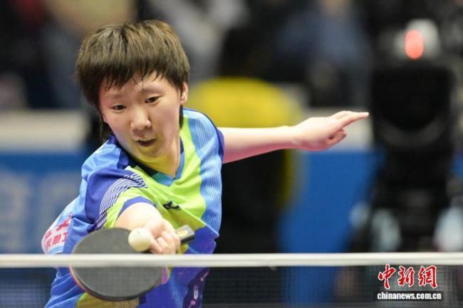 冠军王曼昱成功卫冕女单