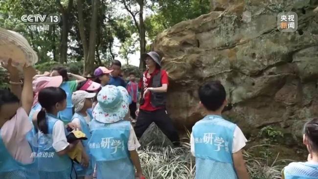 孩子放春秋假 家长不放假怎么办 解决“时间差”难题