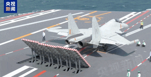 福建舰实兵训练更多细节！一组图带你全方位看清楚