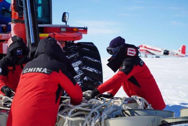 羽绒服迎来“涨价狂潮” 品牌高端化持续推高价格