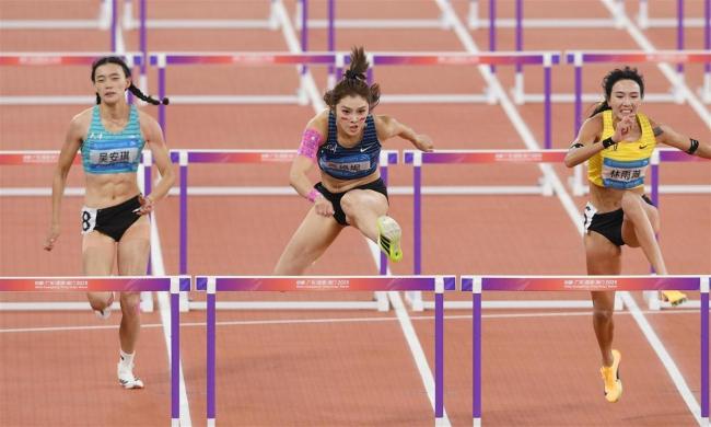 吴艳妮回应女子100米栏摘银 继续突破自我