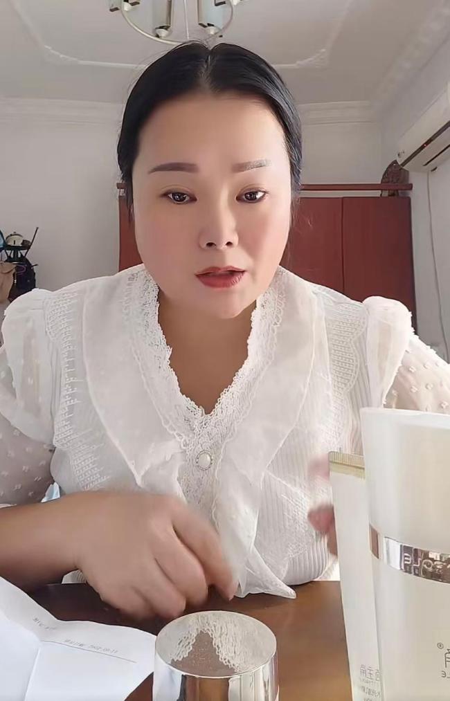 44岁去世博主儿子9岁女儿刚坐月子 生命无常令人惋惜