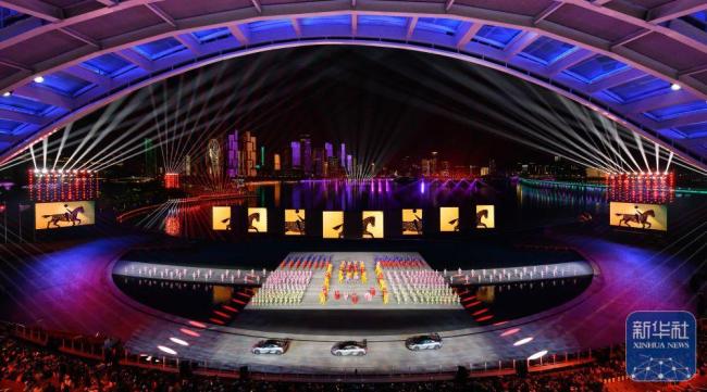 第十五届全国运动会闭幕 精彩表演落幕