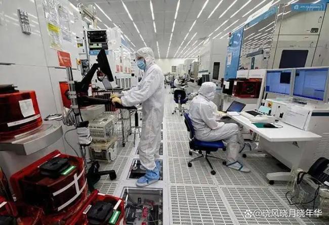 沙特要建全球最大AI工厂 沙漠中的AI绿洲