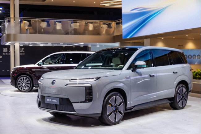 TVB演员组团亮相广州车展