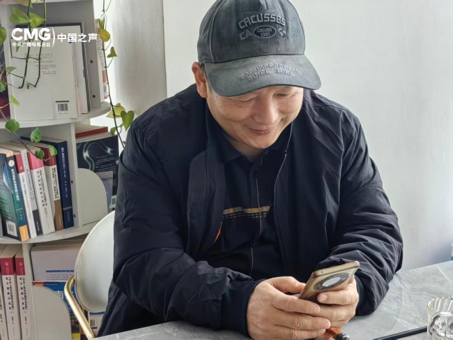 潜伏“劝生” 他要成为孩子们的那束光