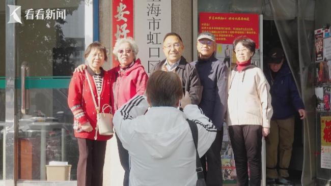 上海最后的报刊门市部获新生 搬迁延续文化传承