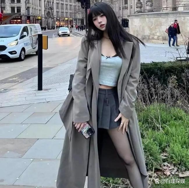 汪峰大女兒小蘋果疑似戀愛 海邊甜蜜擁抱照曝光