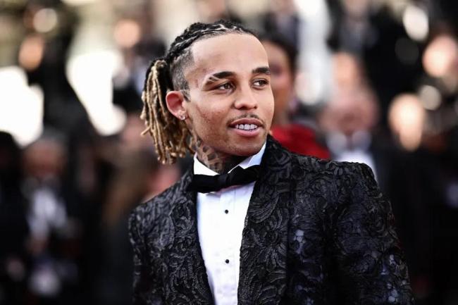 法國說唱歌手綁架粉絲后囚禁虐待 暴力威脅引發(fā)關(guān)注