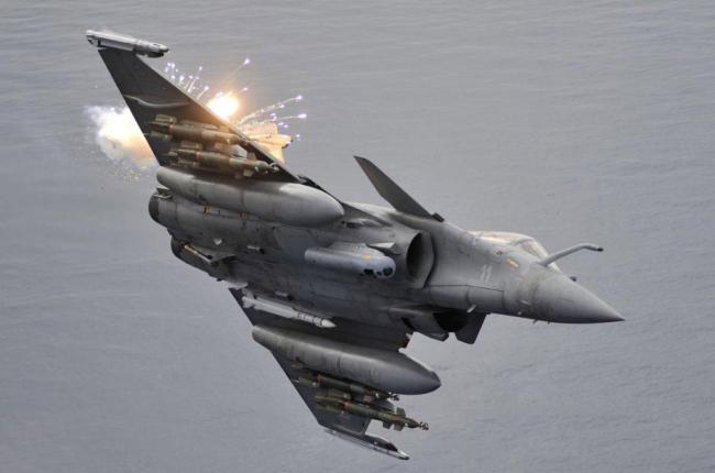 印度战机坠毁地点卫星画面公布 飞行员未弹射逃生引发疑问