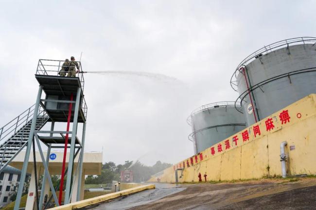 舰艇编队“遭袭”!直击后装综合保障演练现场