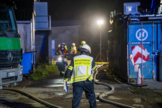 香港火灾3名被捕者或面临终身监禁 防火安全漏洞暴露