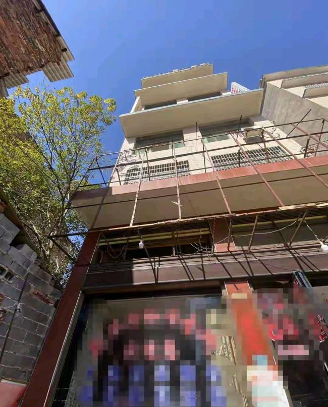 湖南一对恋人结婚前一天先后坠亡 喜事变丧事