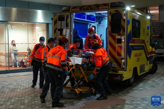 香港大埔火災(zāi)救援車不少來自廣東 多方力量緊急支援