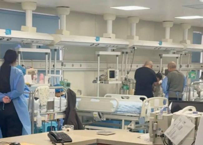 流感致白肺!7岁孩子发烧进PICU